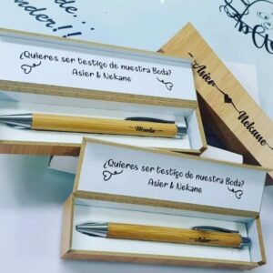 Bolígrafo en caja de Bambú