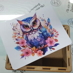 Caja de madera cuadrada personalizada