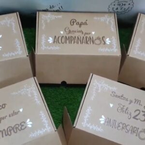 Caja de Cartón Kraft Personalizada para bodas