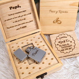 Mechero Cromado Personalizado con Caja de Madera