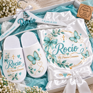 Pack Bata + Zapatillas + Percha Personalizadas – Primera Comunión